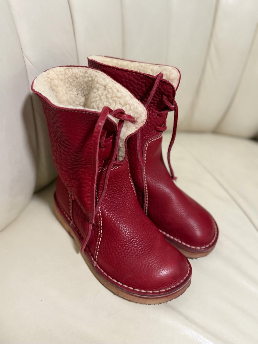 Woman Red Leather Lace-Up Winter Boots